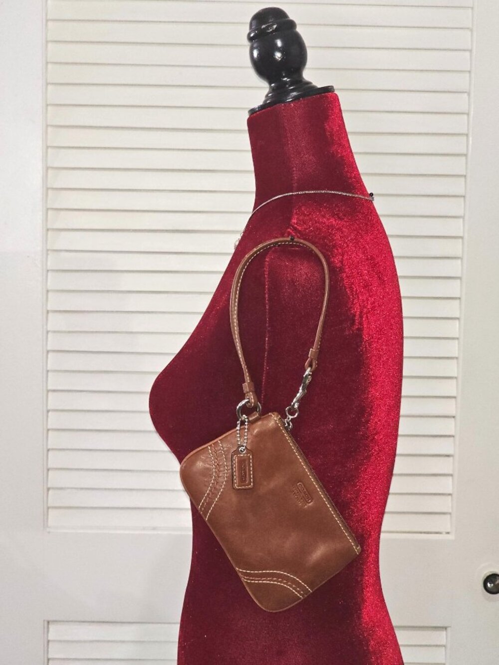 Coach Women's Dark Brown Leather Corner Zipper Wristlet Small 2087 - Picture 2 of 10